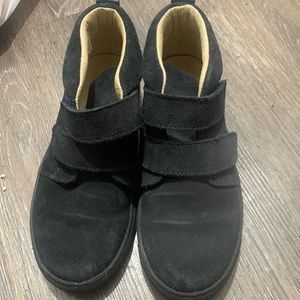 Stylish Suede boots for boys
